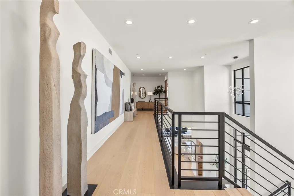 Anaheim Hills, California 92808, United States, 6 Bedrooms Bedrooms, ,7 BathroomsBathrooms,Residential,Active,217982