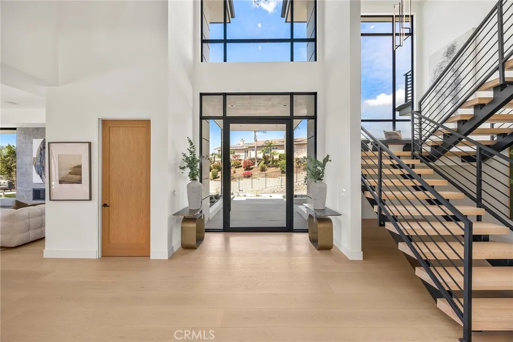 Anaheim Hills, California 92808, United States, 6 Bedrooms Bedrooms, ,7 BathroomsBathrooms,Residential,Active,217982