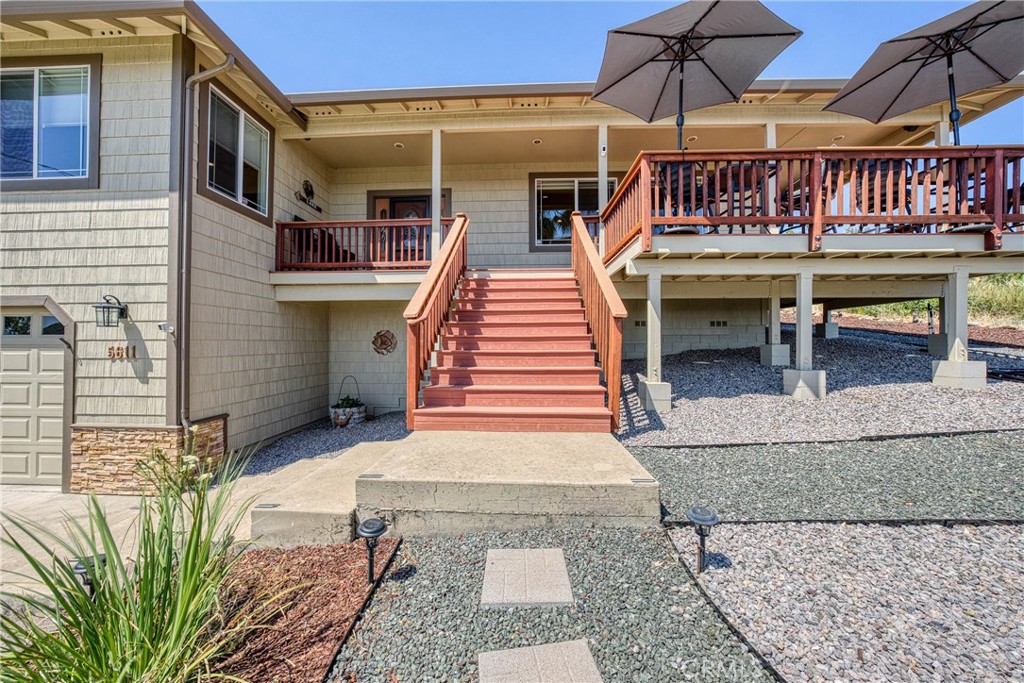 5611 Cherokee Drive