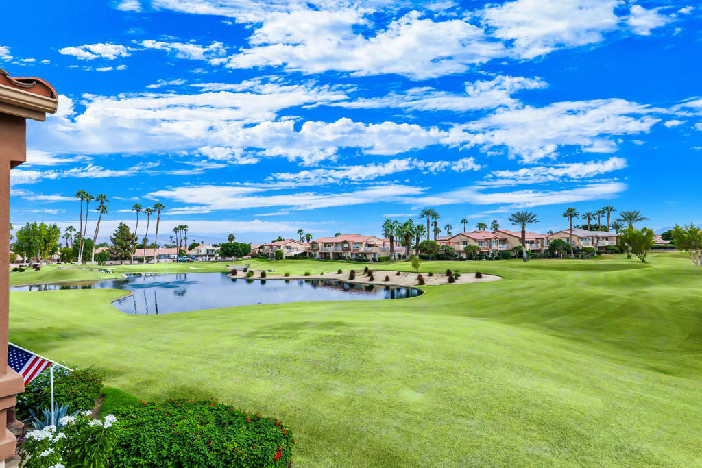 Palm Royale - Residential