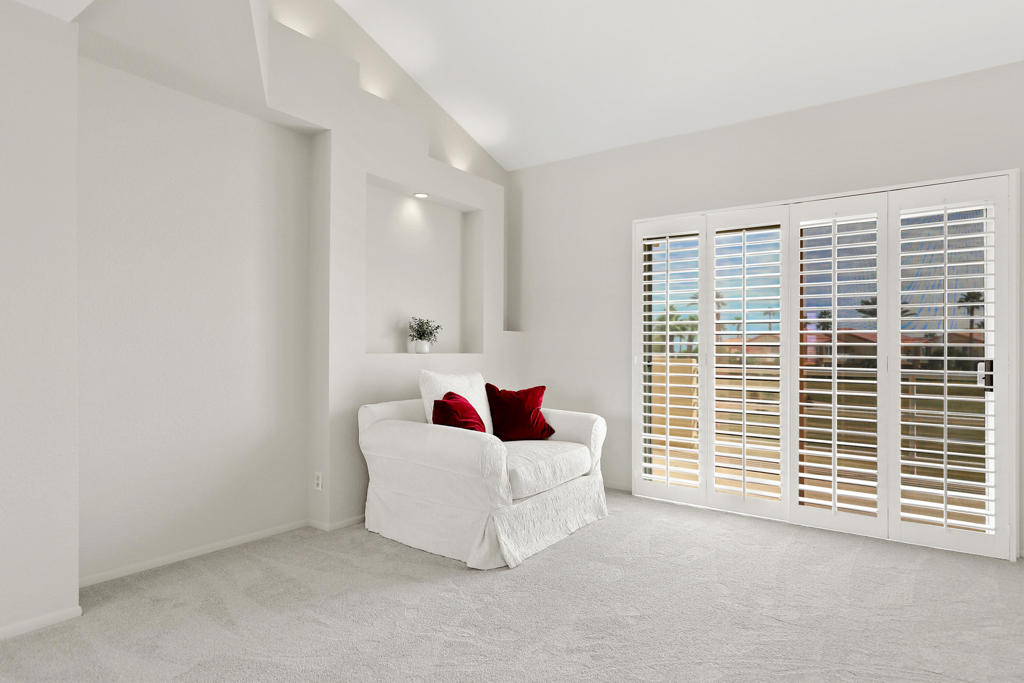 Palm Royale - Residential