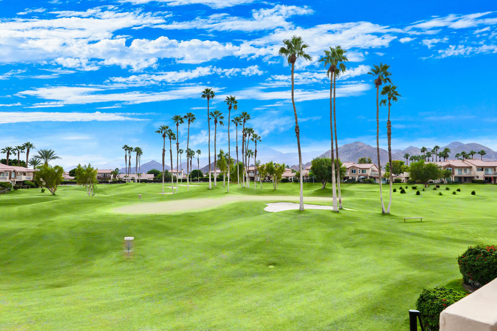 Palm Royale - Residential