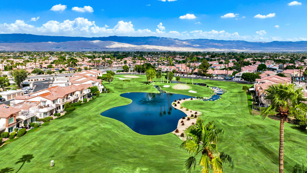 Palm Royale - Residential