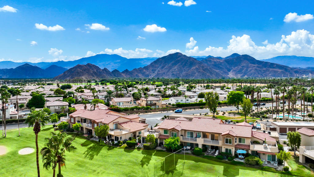 Palm Royale - Residential