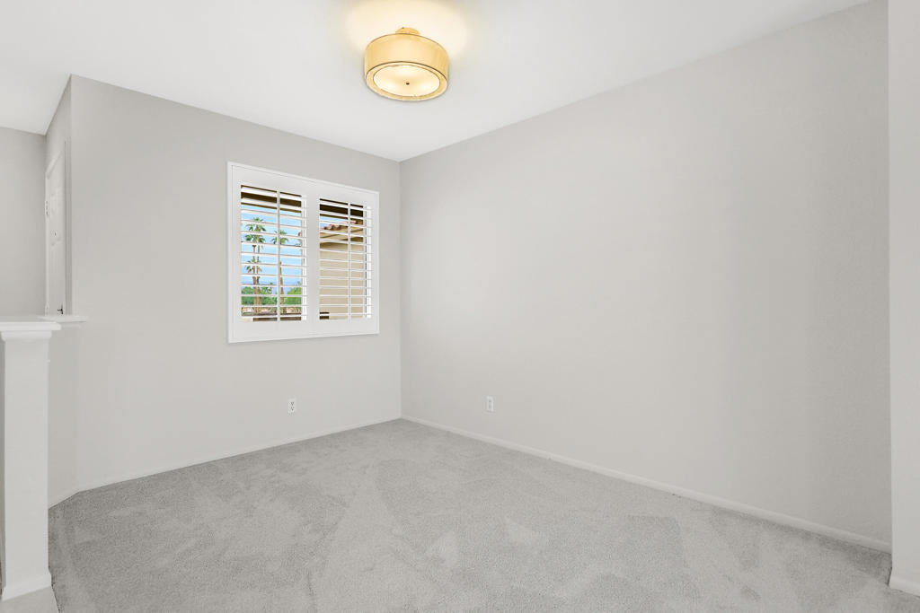 Palm Royale - Residential