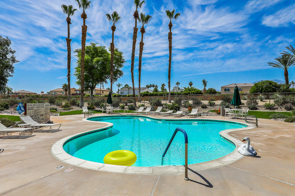 Palm Royale - Residential