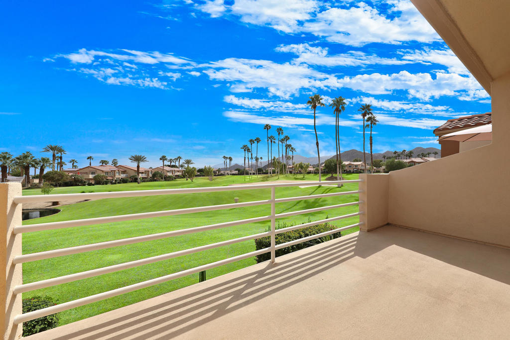 Palm Royale - Residential