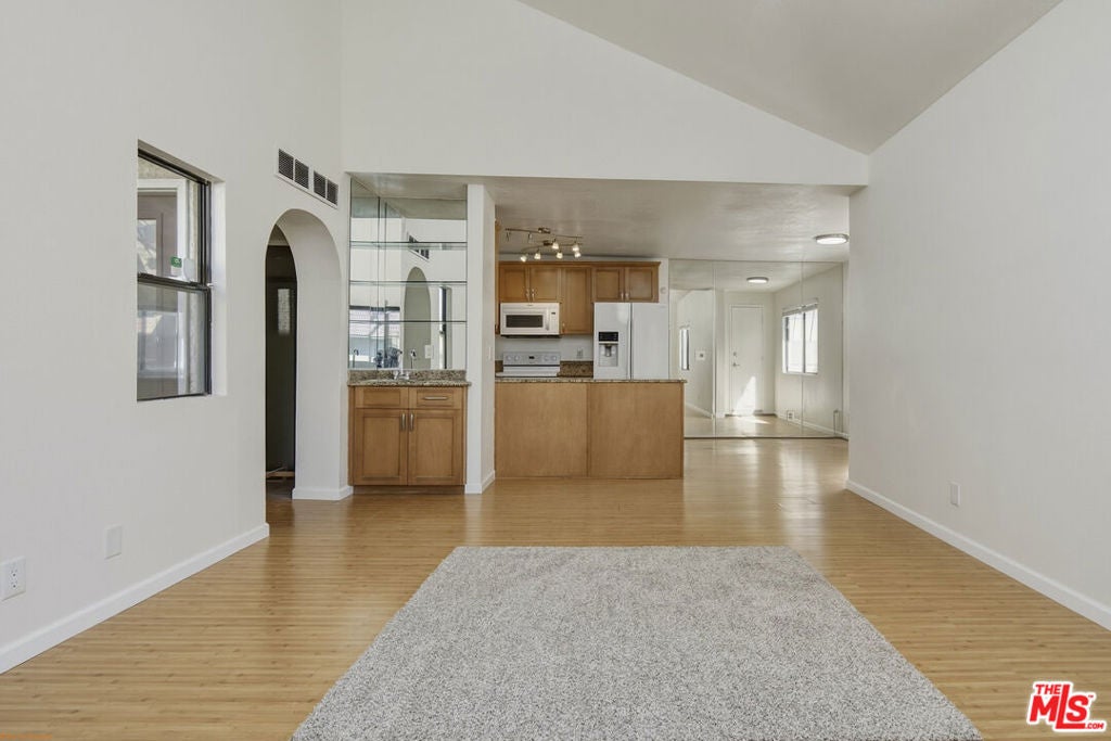 32200 Cathedral Canyon Drive 101