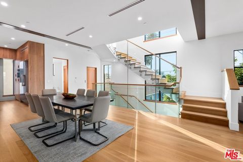 2110 Barry Avenue Los Angeles CA 90025