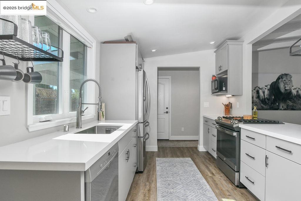 HOLBROOK HEIGHTS - Residential