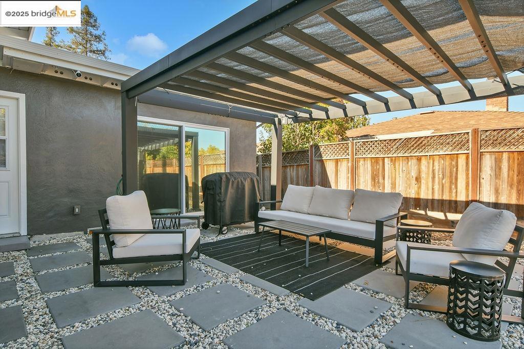 HOLBROOK HEIGHTS - Residential