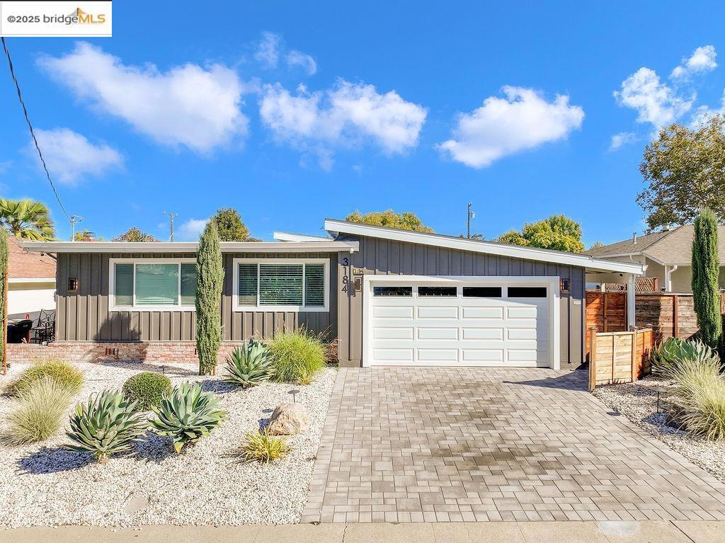 HOLBROOK HEIGHTS - Residential