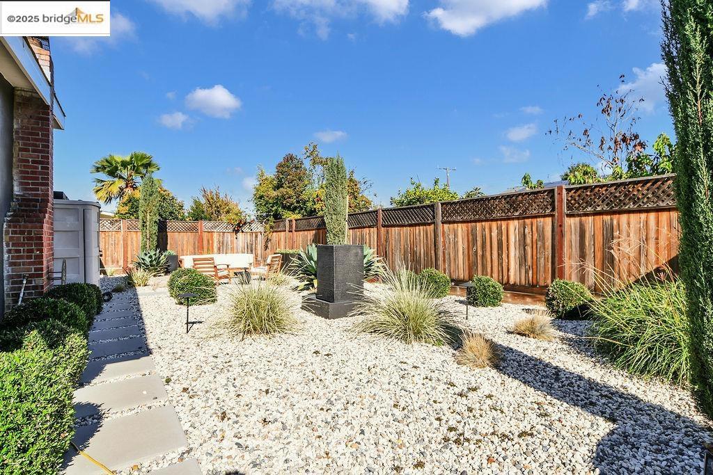 HOLBROOK HEIGHTS - Residential