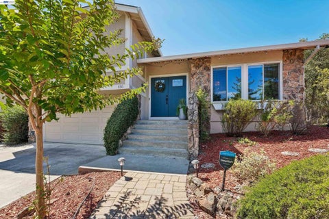Photo of 135 St. Germain Lane LN, Pleasant Hill, CA 94523 (MLS # 41148537)
