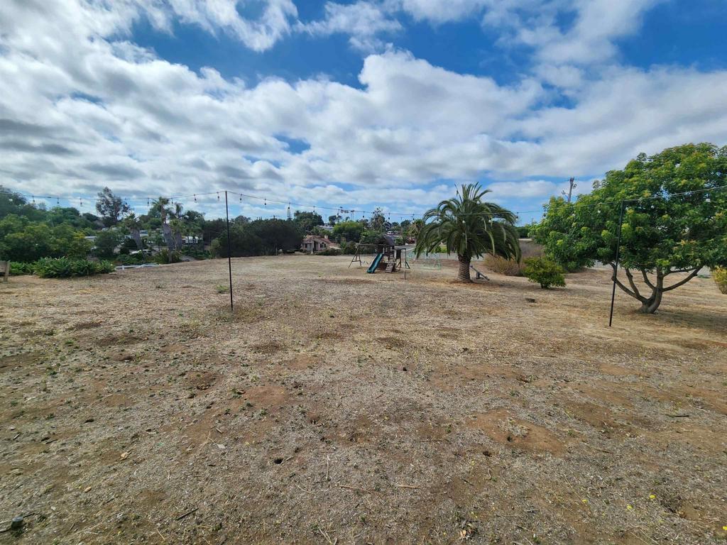 1060 Crest View Rd
