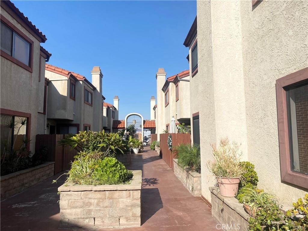 1450 146th Street W 2