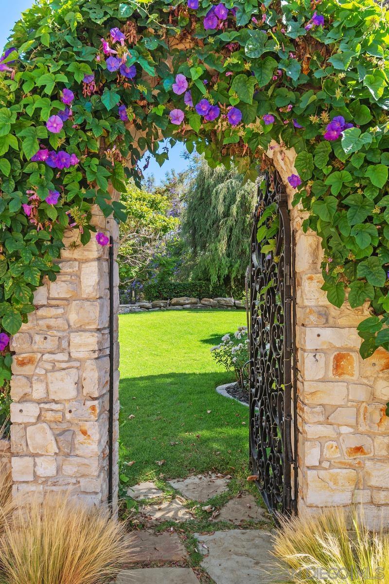 Rancho Santa Fe - Residential