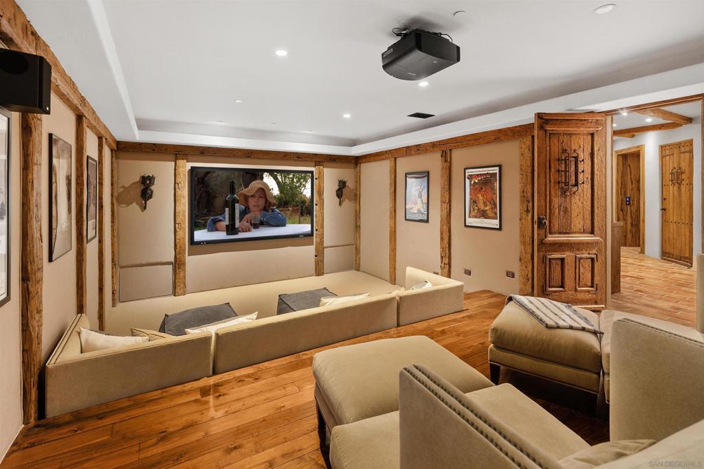 Rancho Santa Fe - Residential