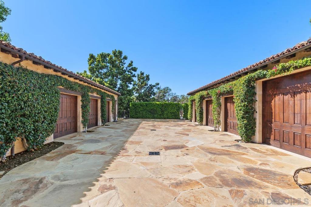 Rancho Santa Fe - Residential