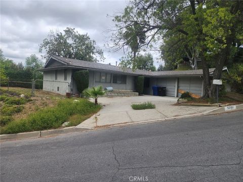 5703 Mcdonie Avenue Woodland Hills CA 91367