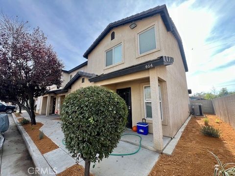 Photo of 460 Oswell St St, Bakersfield, CA 93307 (MLS # IV26008410)
