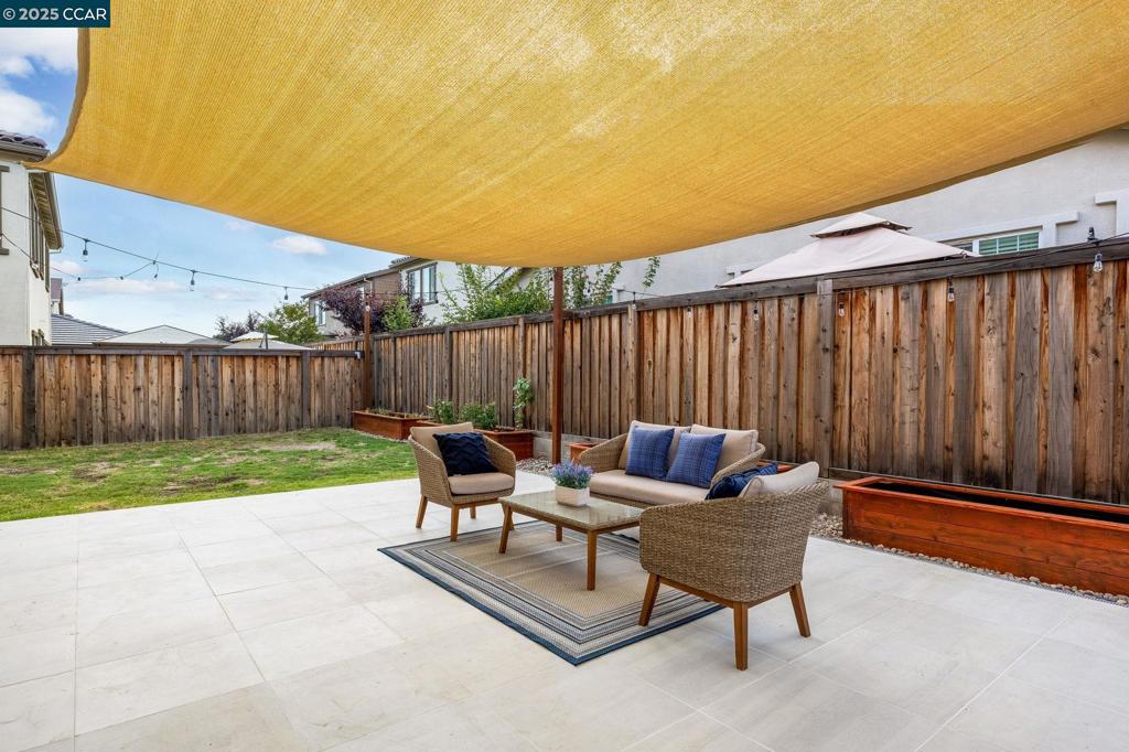 OAKLEY - Residential