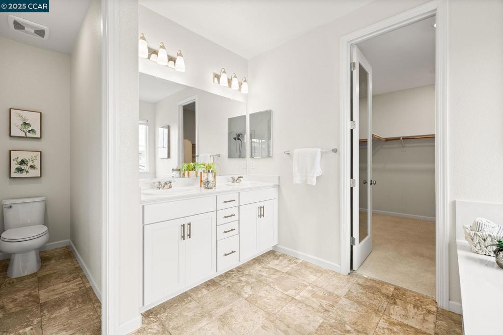 OAKLEY - Residential