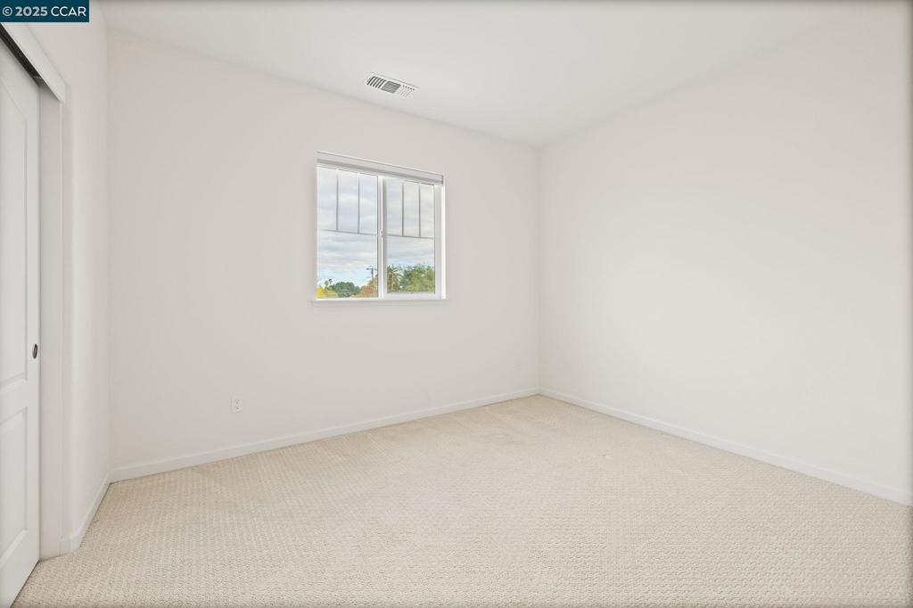 OAKLEY - Residential