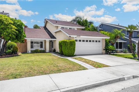 Photo of 1008 Evening Canyon Road, Brea, CA 92821 (MLS # PW26127472)