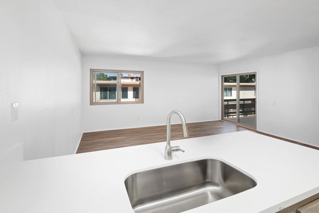 3982 Valeta Street 270