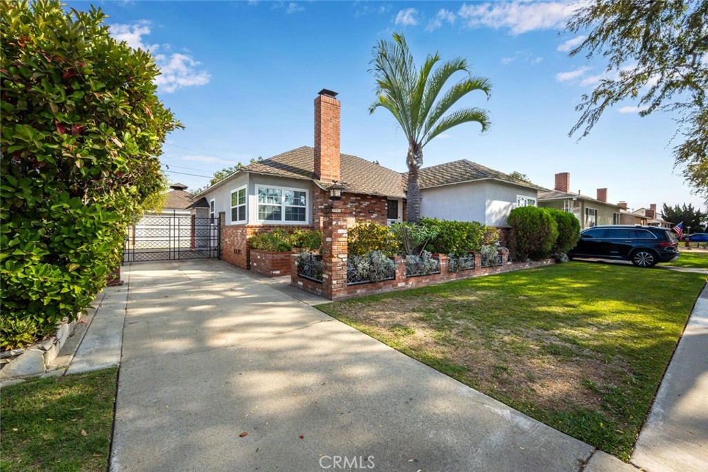 Lakewood Gardens - Residential