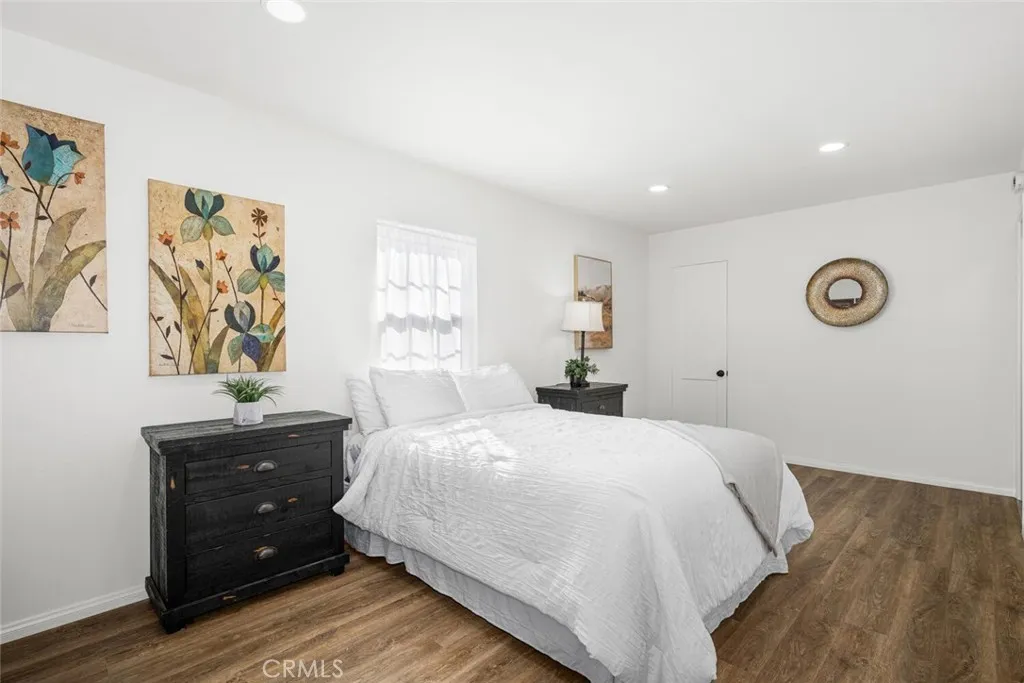 Lakewood, California 90712, United States, 3 Bedrooms Bedrooms, ,2 BathroomsBathrooms,Residential,Active,239526