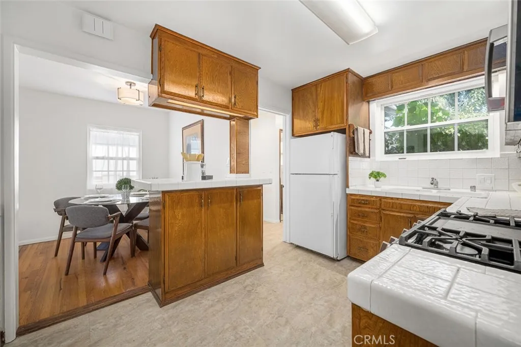 Lakewood, California 90712, United States, 3 Bedrooms Bedrooms, ,2 BathroomsBathrooms,Residential,Active,239526