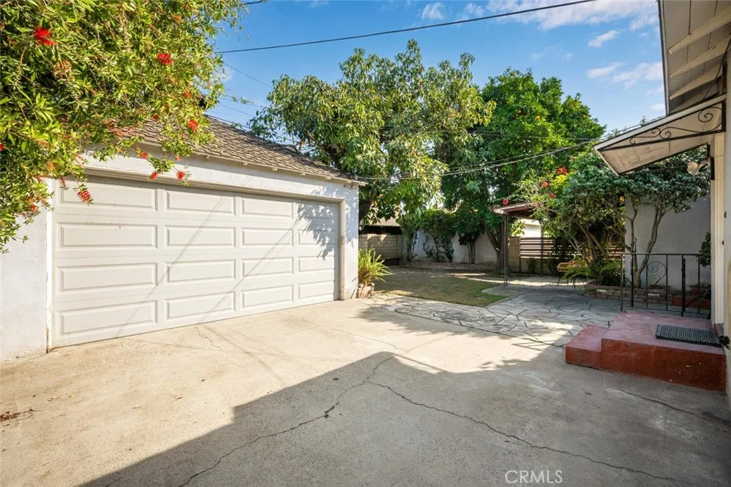 Lakewood, California 90712, United States, 3 Bedrooms Bedrooms, ,2 BathroomsBathrooms,Residential,Active,239526