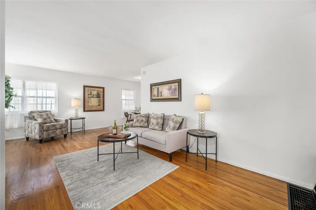 Lakewood, California 90712, United States, 3 Bedrooms Bedrooms, ,2 BathroomsBathrooms,Residential,Active,239526