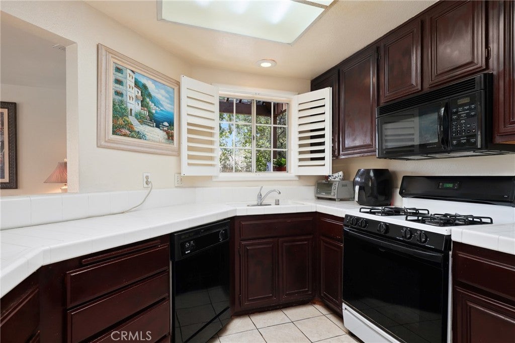 24441 Hillsdale Avenue 116, Laguna Hills CA 92653 - Photo 7