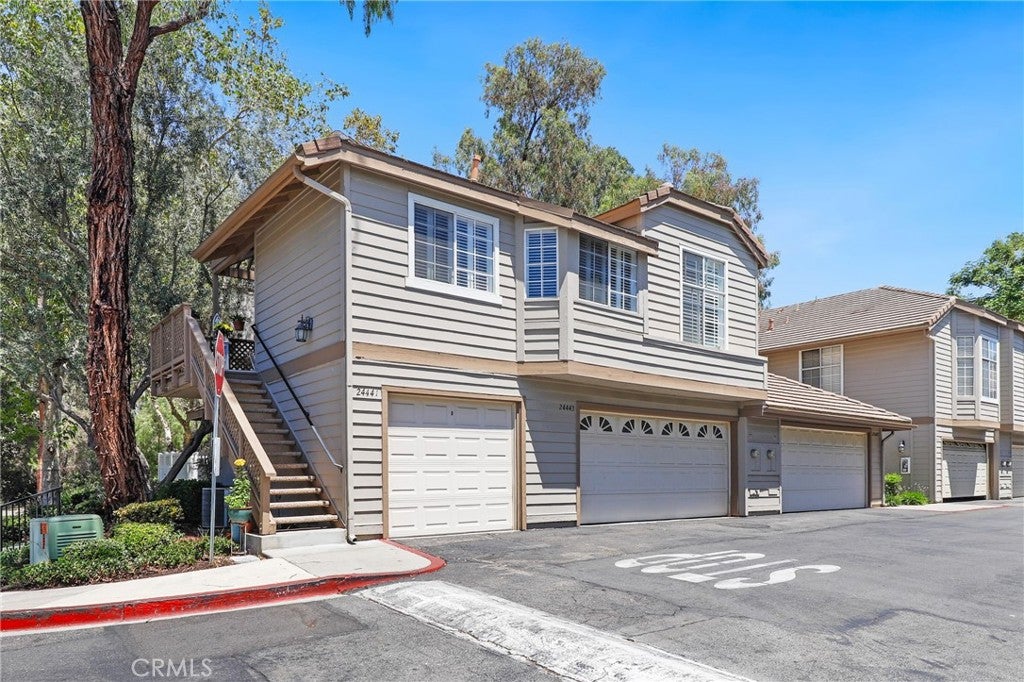 24441 Hillsdale Avenue