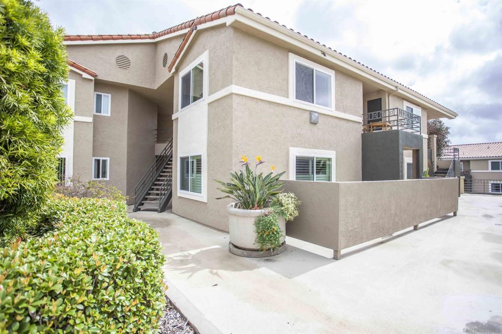 7425 Charmant Dr 2903