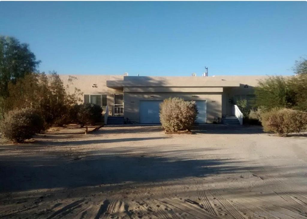 Great income property in Borrego Springs. Quiet street on a Cul de Sac.