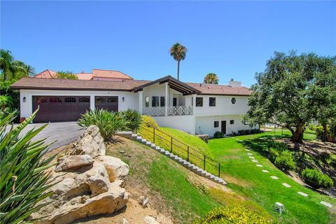 Photo of 130 Dapplegray Road, Bell Canyon, CA 91307 (MLS # SR26161497)