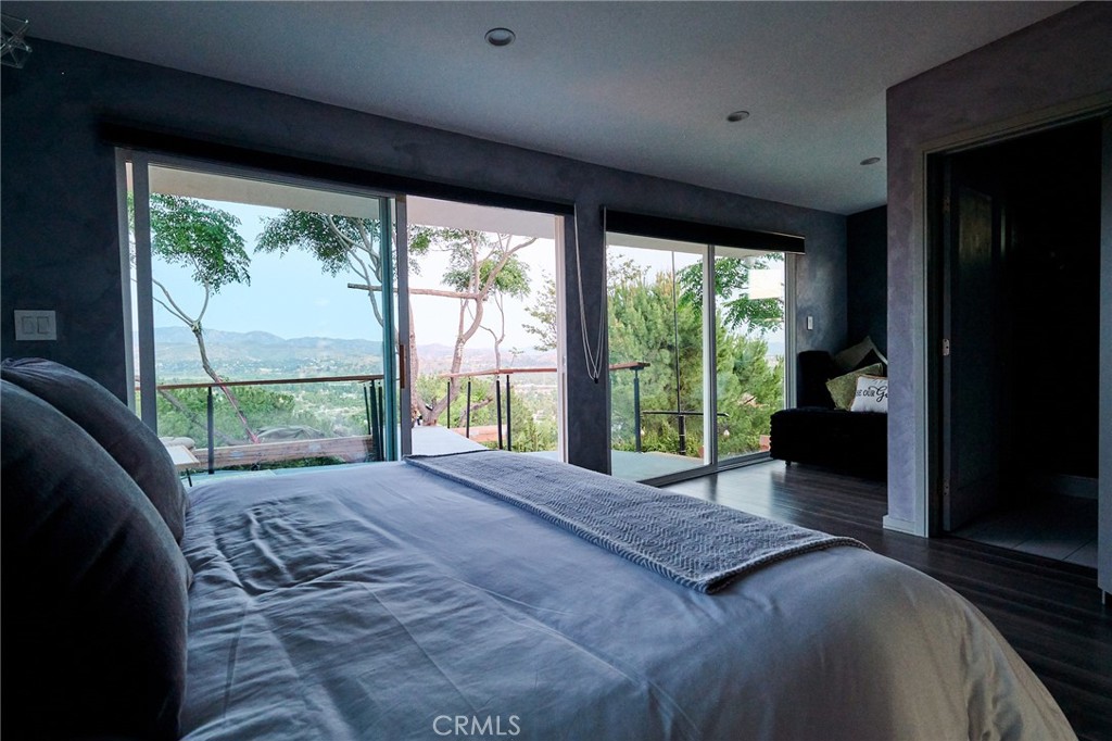 12000 Mountain View