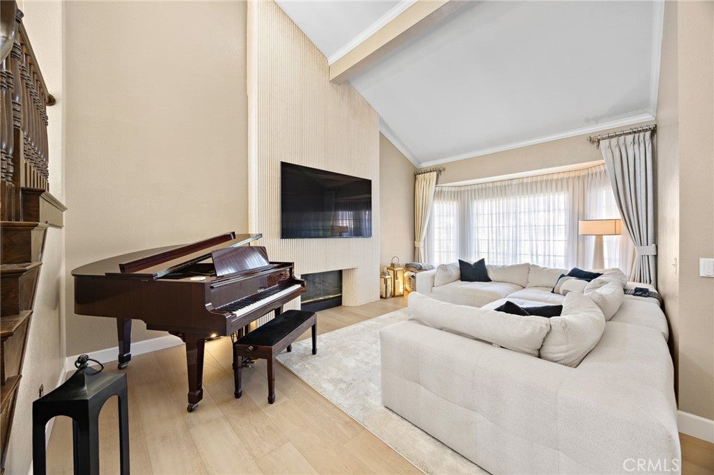 6140 Meadow Lark