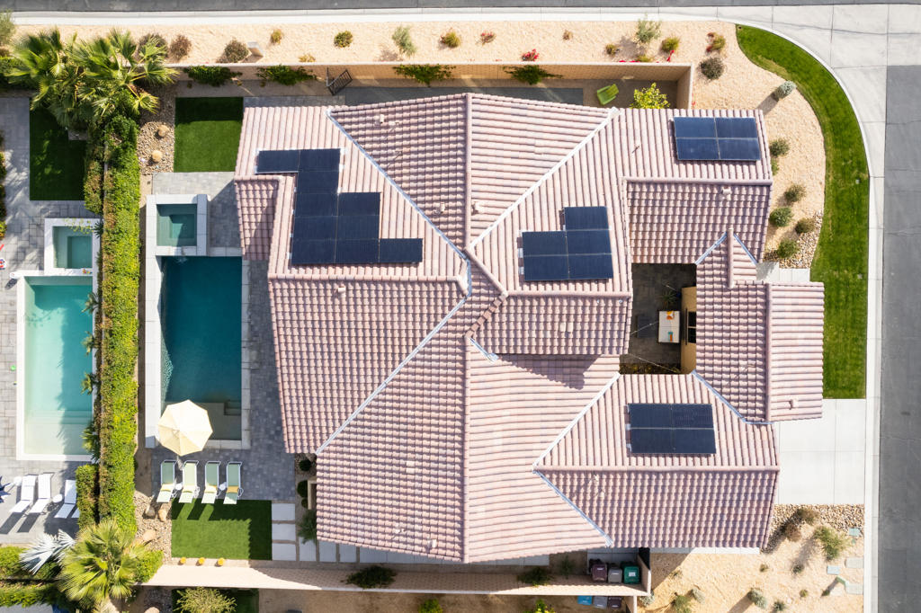 Carmela - Residential