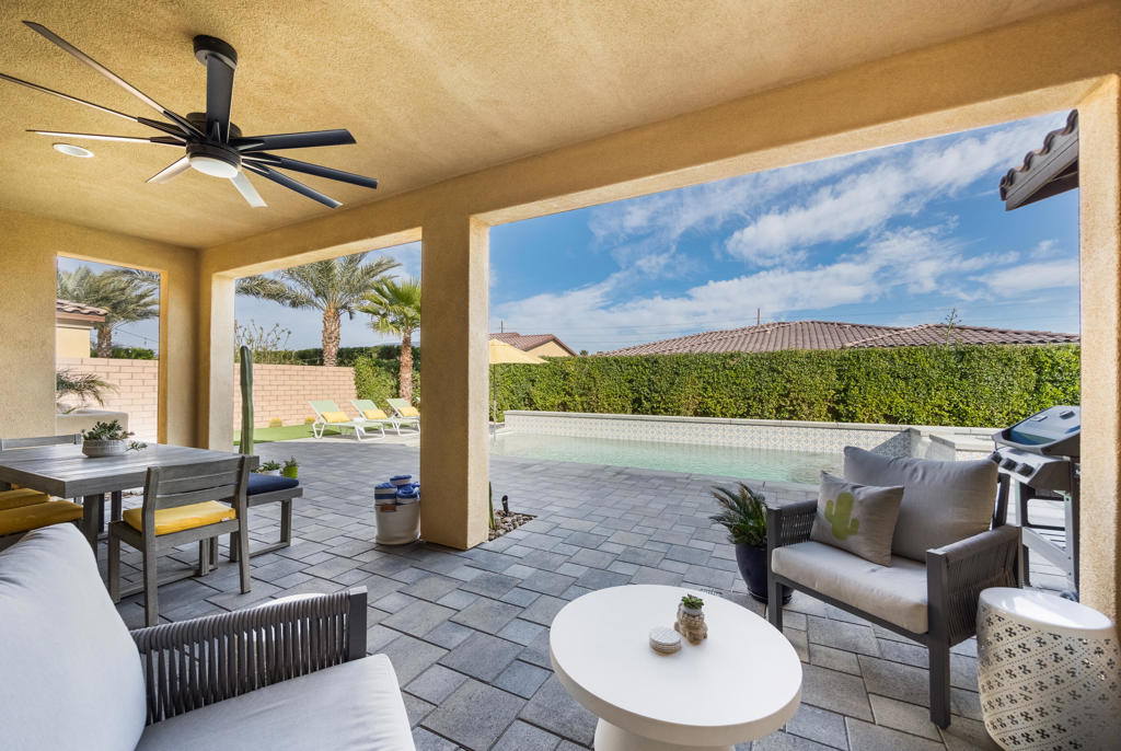 Carmela - Residential