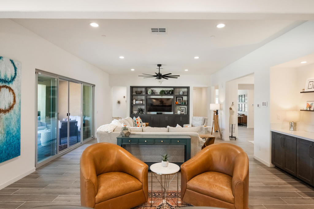 Carmela - Residential