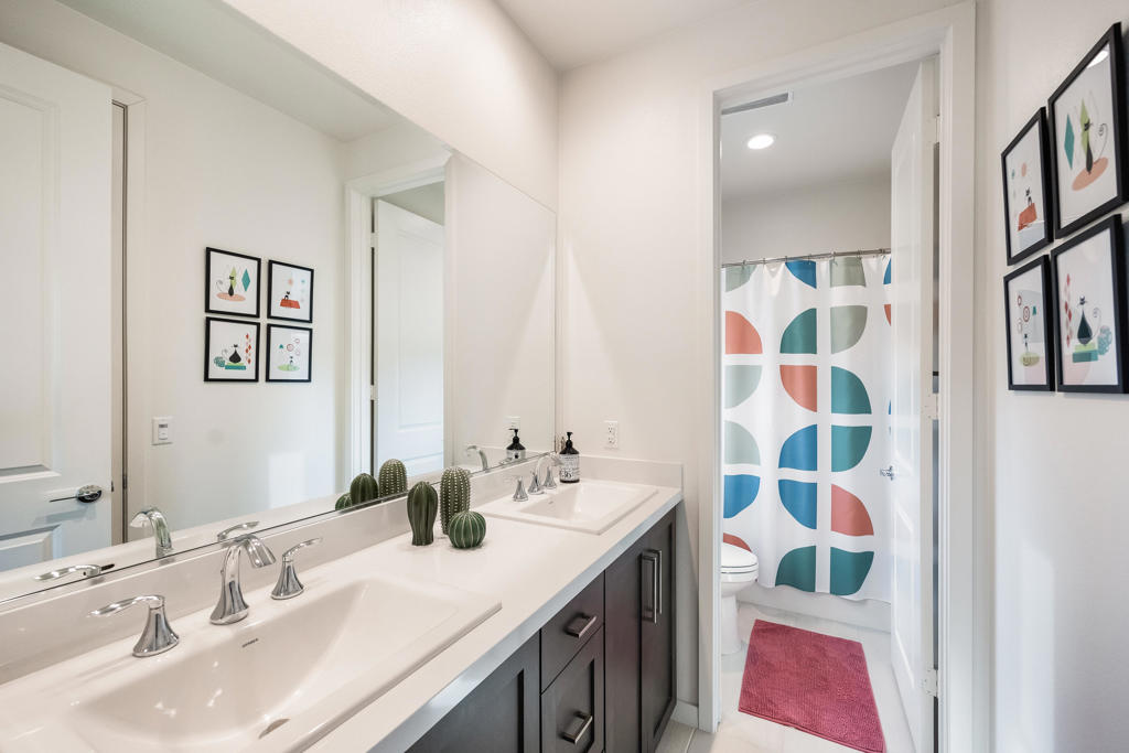 Carmela - Residential