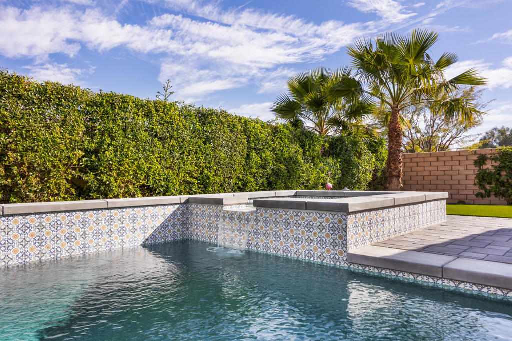 Carmela - Residential