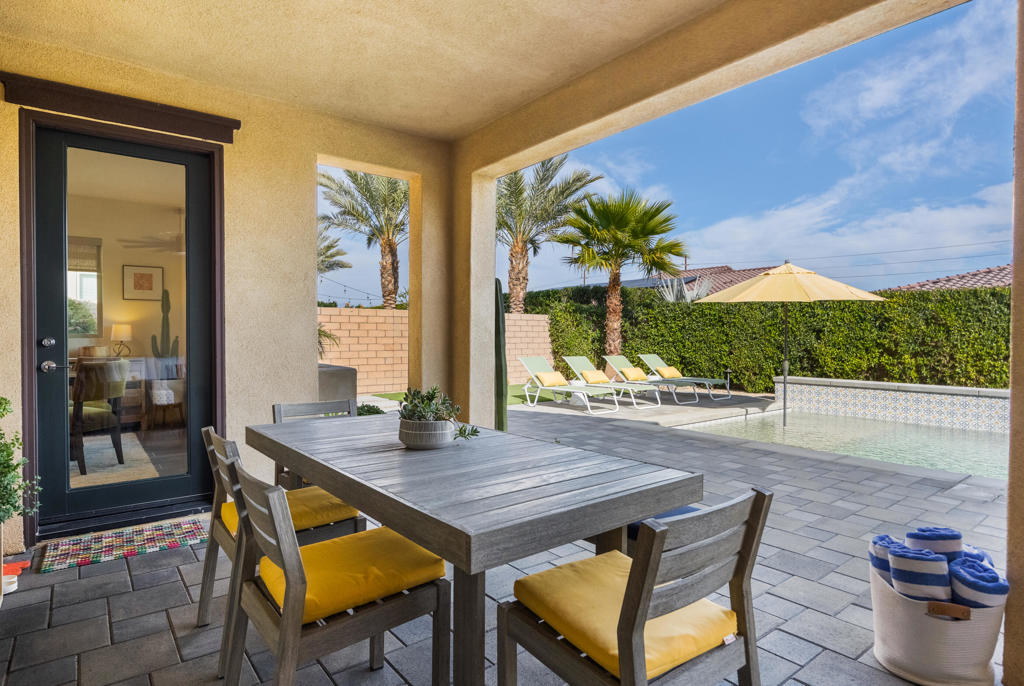 Carmela - Residential