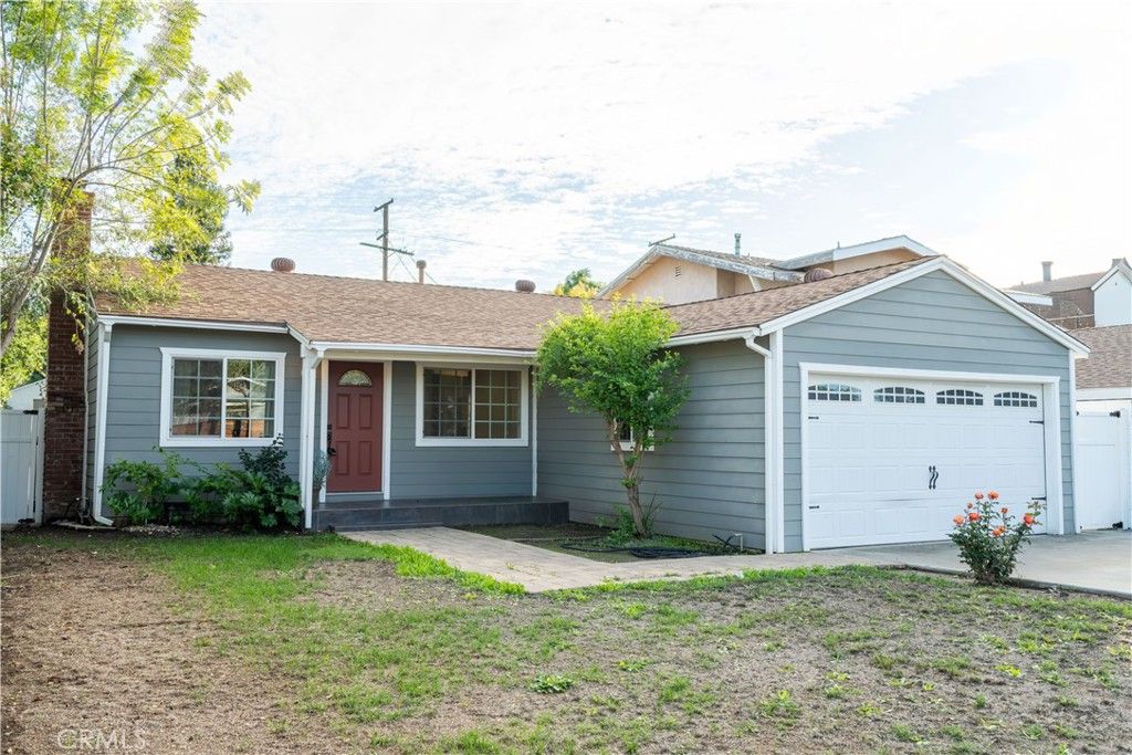 Photo of 22636 Berdon, Woodland Hills, CA 91367 (MLS # SR25263036)
