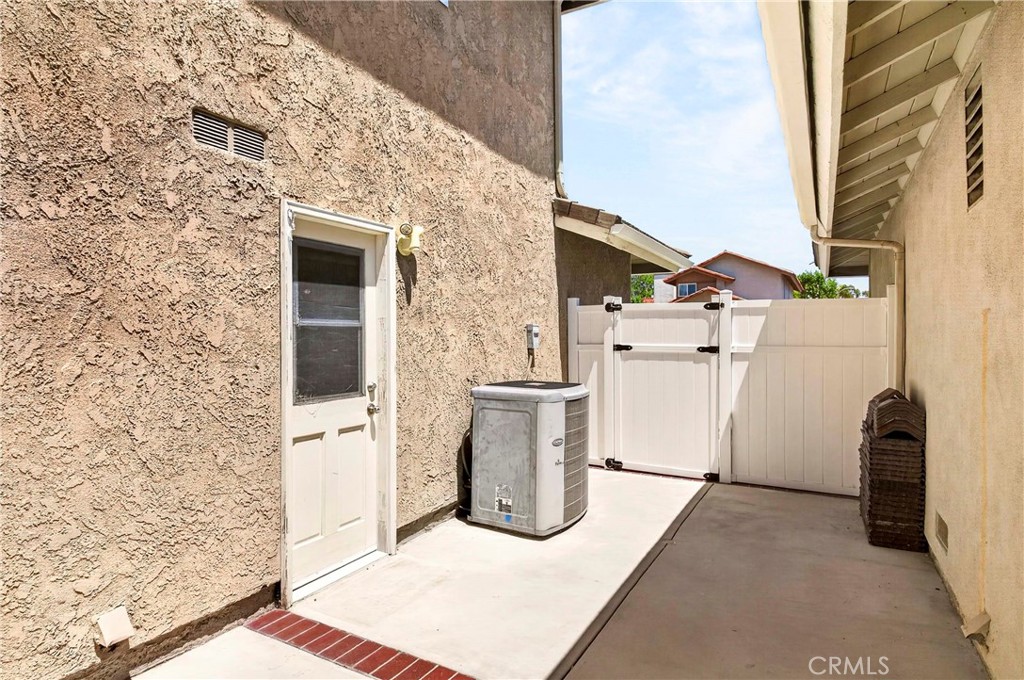11 Charleston, Irvine CA 92620 - Photo 31